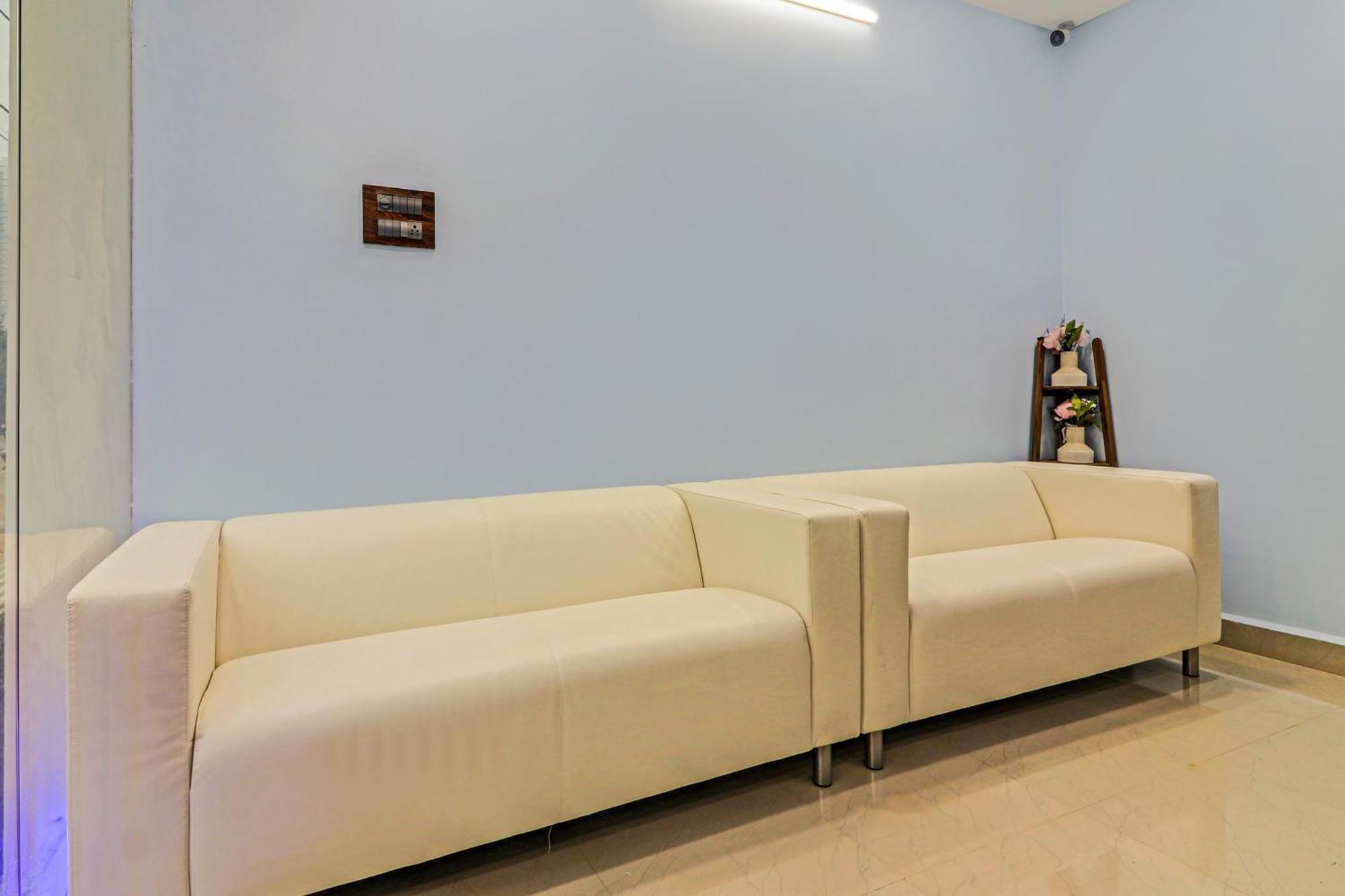 Super Hotel O Dsr Inn Near Nexus Hajdarabad Zewnętrze zdjęcie