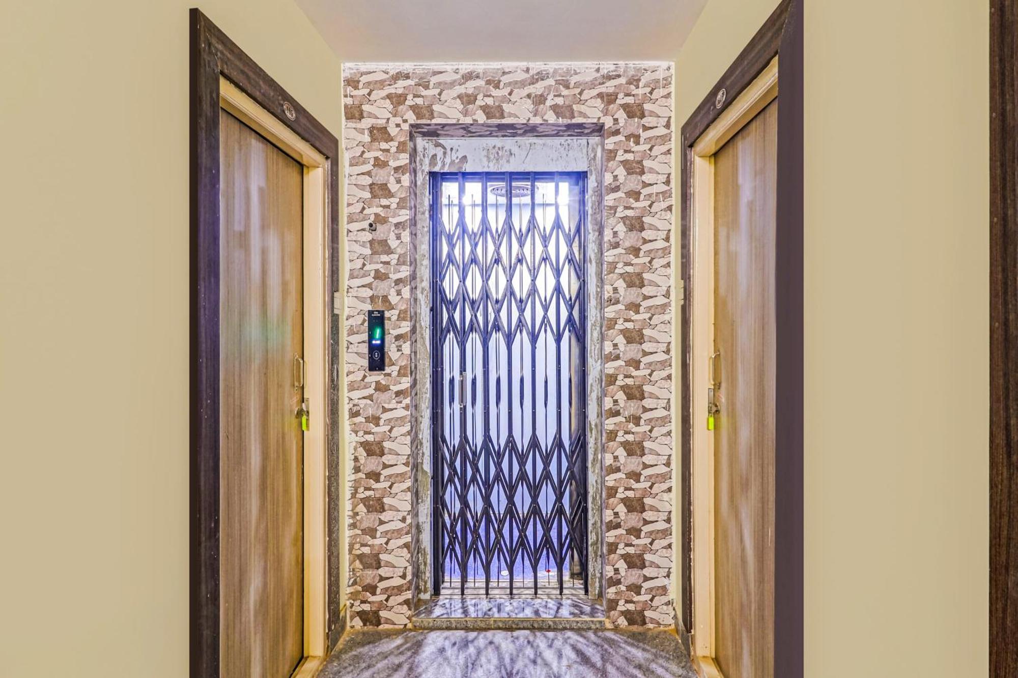 Super Hotel O Dsr Inn Near Nexus Hajdarabad Zewnętrze zdjęcie